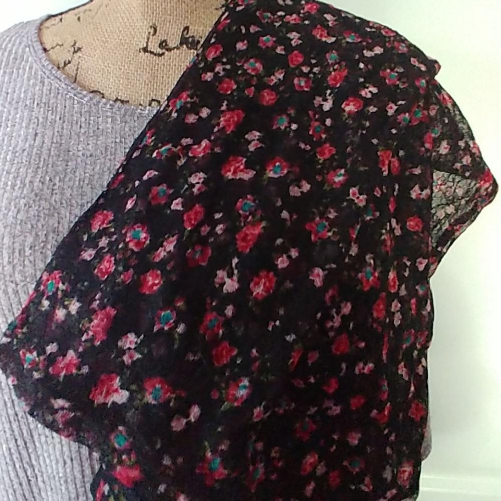 Torrid size 3 NWOT lace legging